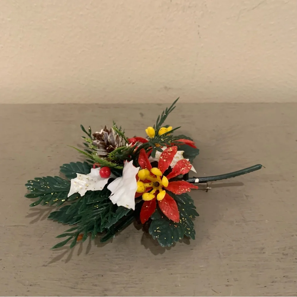 VTG Plastic Christmas Holly Corsage